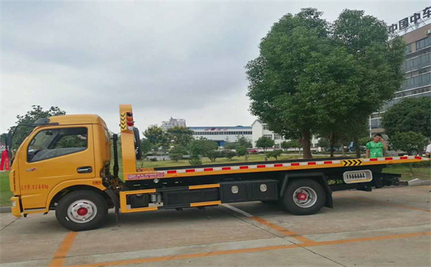 滨州定远24小时拖车救援电话号码，定远道路救援公司怎么收费的